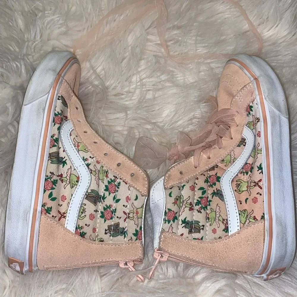 Vans Sk8 Hi top, Zip Sneakers, Pink Frog Princess Pattern Shoes size 3